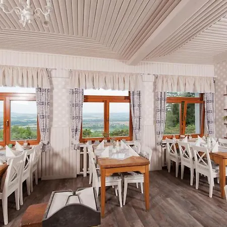 Konukevi Na Krasne Vyhlidce Olsina